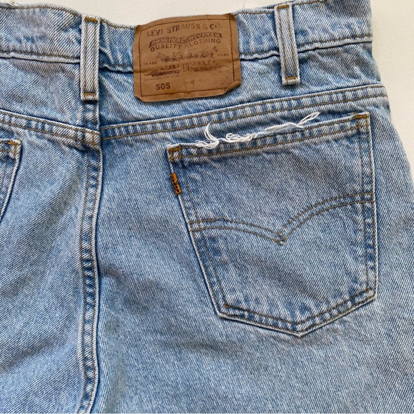 Vintage Levi’s 505 Orange Tab High Rise Denim Jean Shorts - Picture 3 of 5